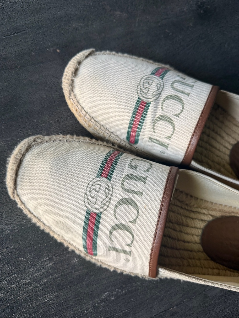Gucci Beige Canvas Espadrilles with Green and Red Web - Picture 6 of 16